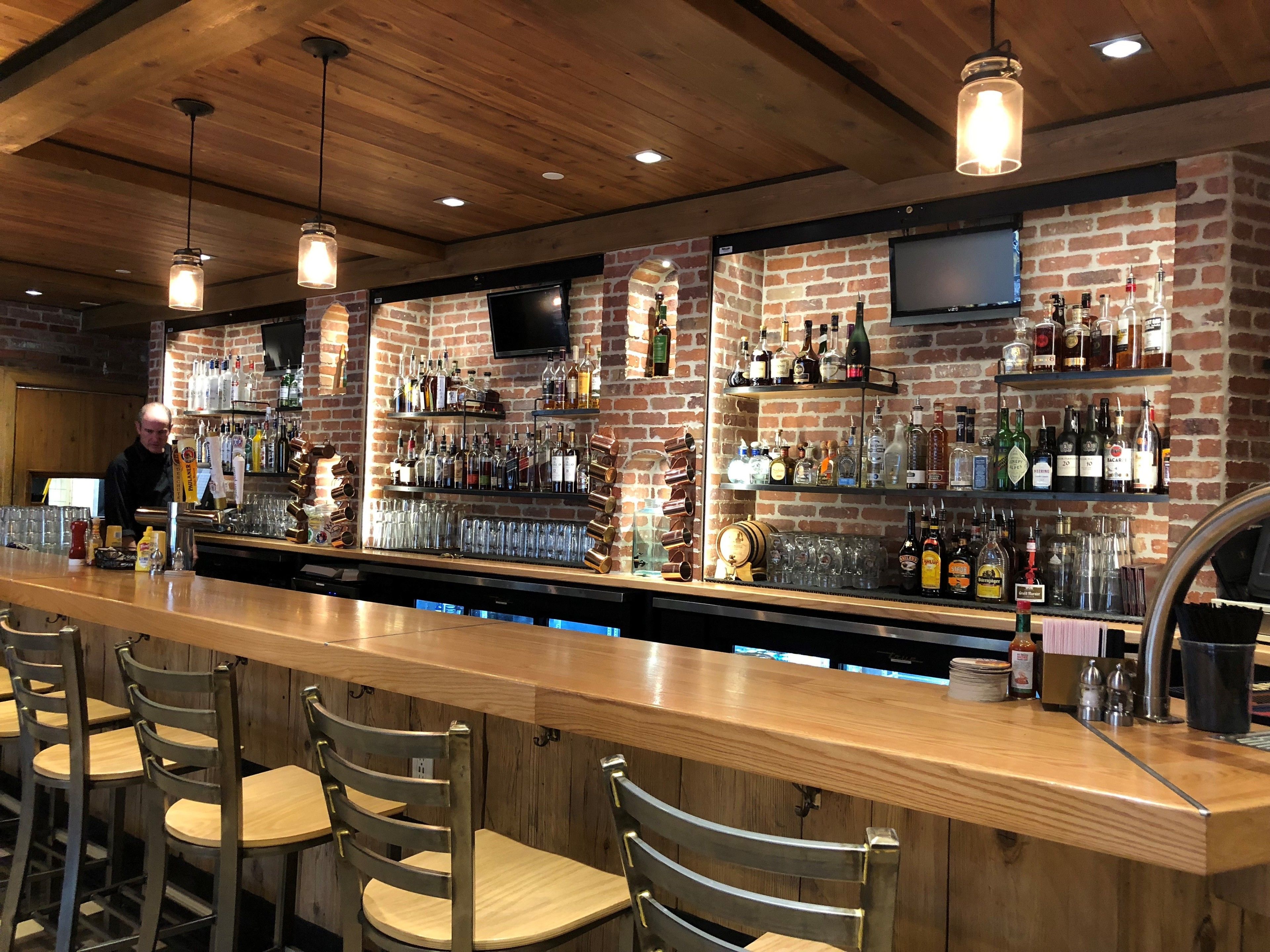 Bar (en la propiedad)