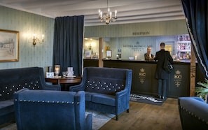 Reception - Hotel Kong Carl - Unike Hoteller (Sandefjord)