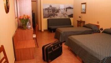 Double or Twin Room | Desk, cribs/infant beds, rollaway beds, free WiFi