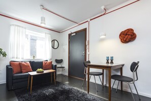 Standard Apartment, 1 Bedroom, 2 adults | Wohnzimmer