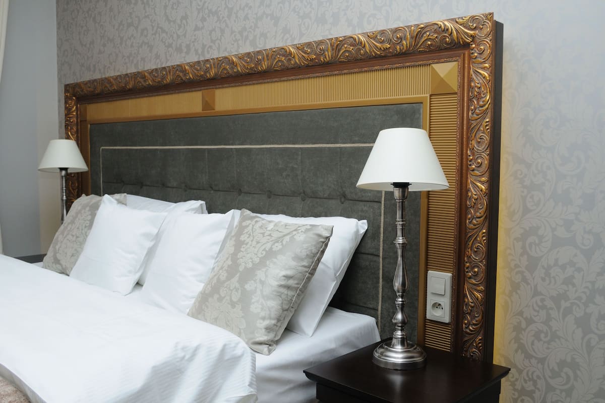 junior suite | premium bedding, minibar, in-room safe, individually furnished