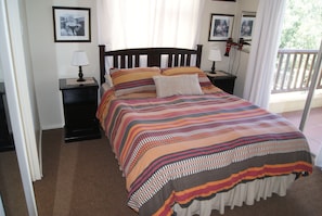 Standard Apartment, 3 Bedrooms | 1 bedroom, in-room safe, iron/ironing board