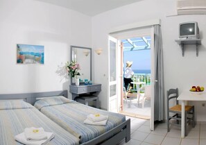 1 bedroom, in-room safe, desk, iron/ironing board - Golden Dream Apartments (Hersonissos)