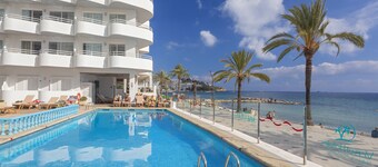 Apartamentos Mar y Playa