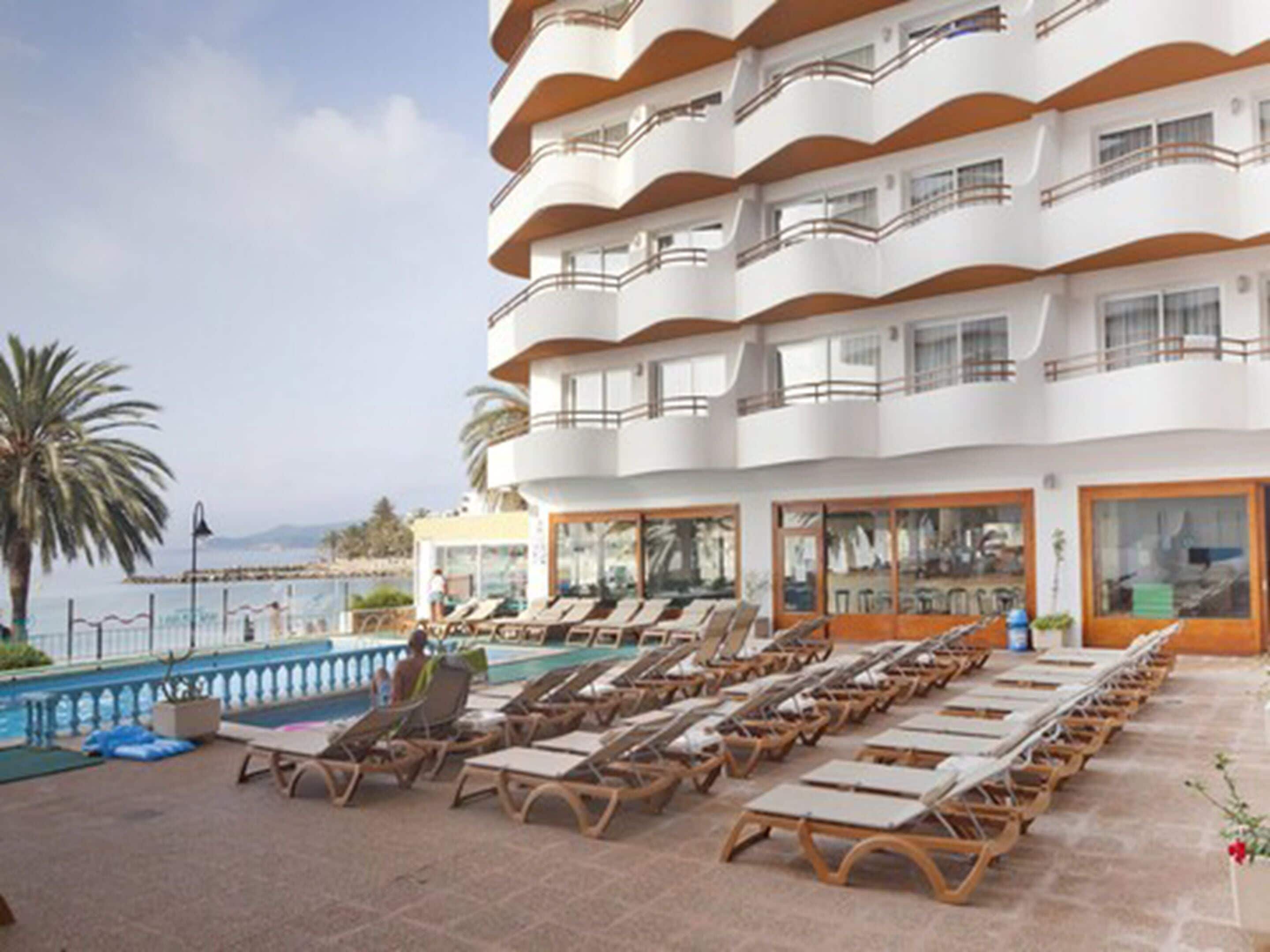 Sun deck