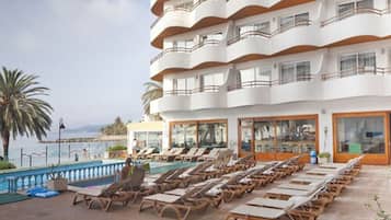 Sun deck