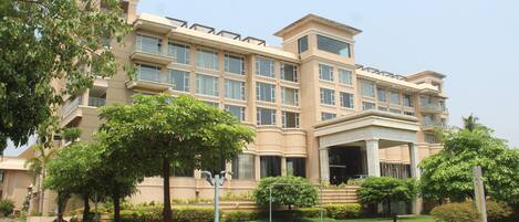 ด้านหน้าที่พัก