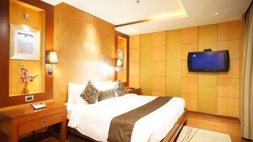 Minibar, in-room safe, desk, soundproofing