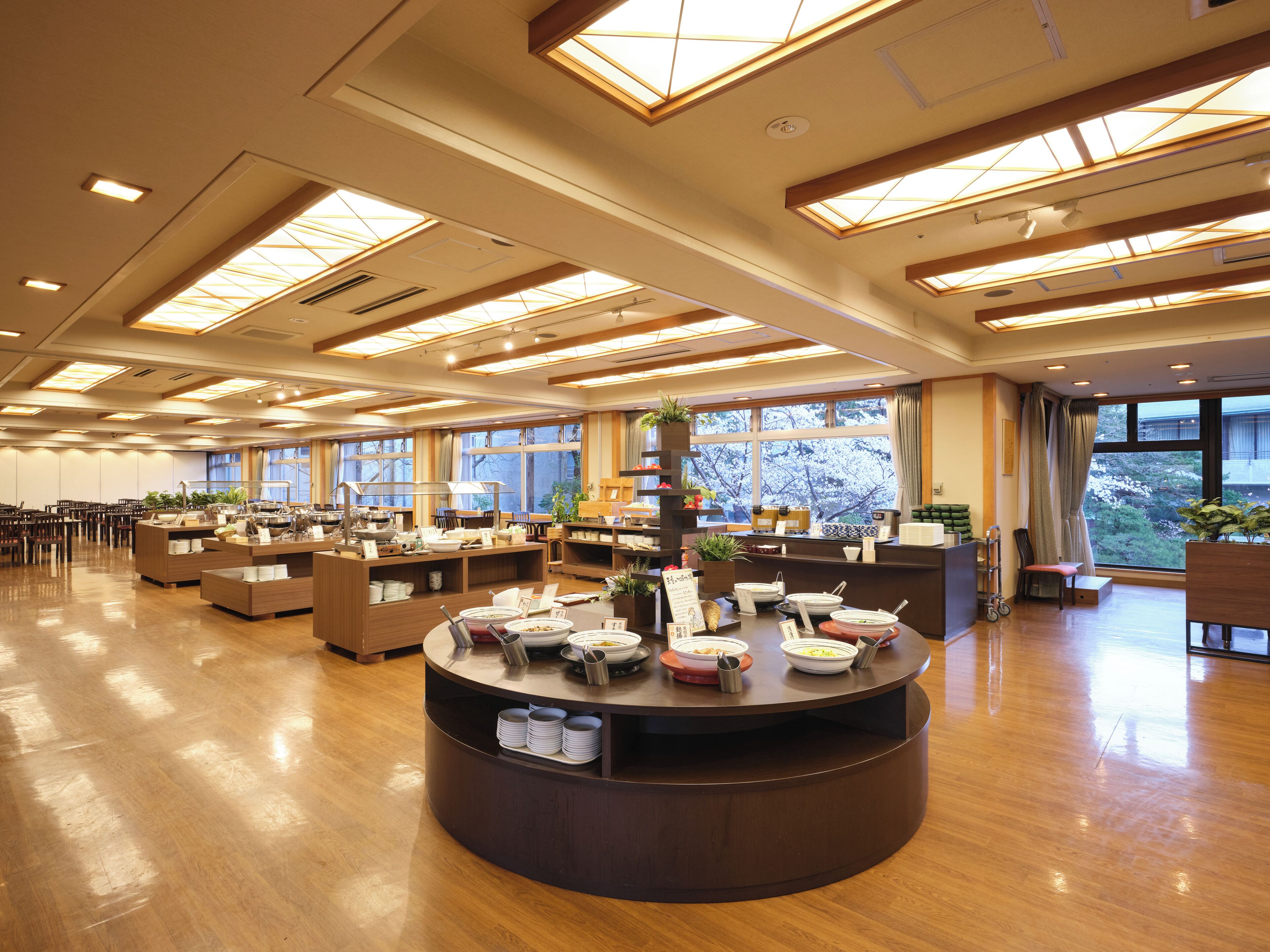 Frokostbuffé hver dag (JPY 2200 per person)