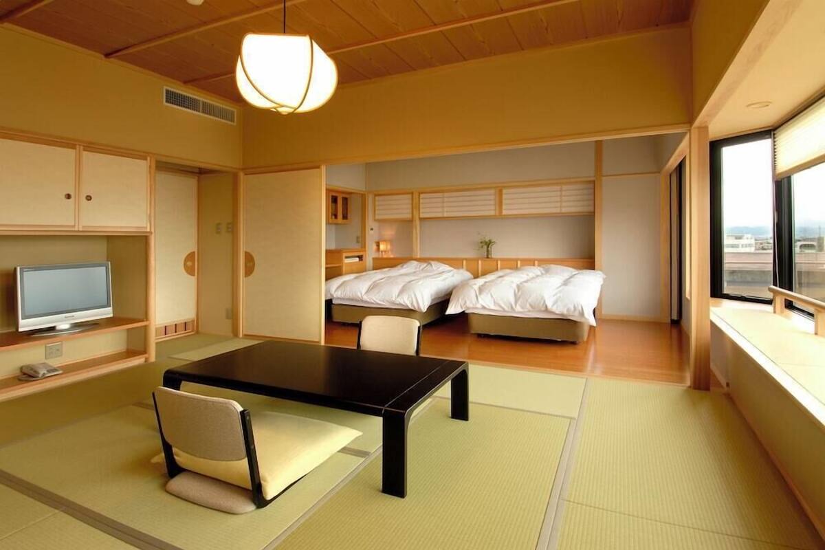 Premium bedding, minibar, in-room safe, individually decorated