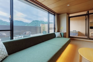 Suite Premium | 1 chambre, minibar, coffres-forts dans les chambres