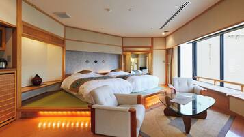 Suite Premium | 1 dormitorio, minibar, caja fuerte y tabla de planchar con plancha