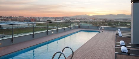 Seasonal outdoor pool