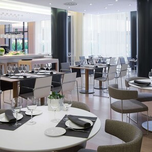 Premium bedding, down comforters, minibar, in-room safe - DoubleTree by Hilton Hotel Girona (Girona)
