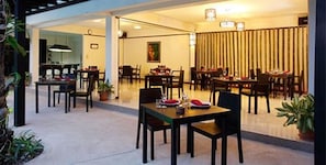 Café da manhã, almoço e jantar