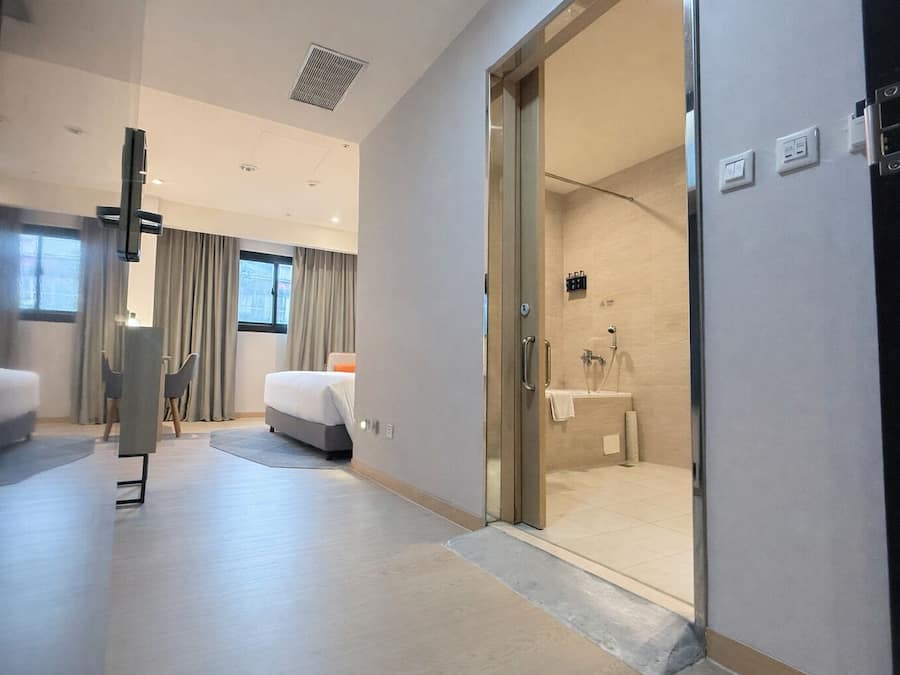 Room, 1 Queen Bed, Accessible | In-room safe, iron/ironing board, free WiFi