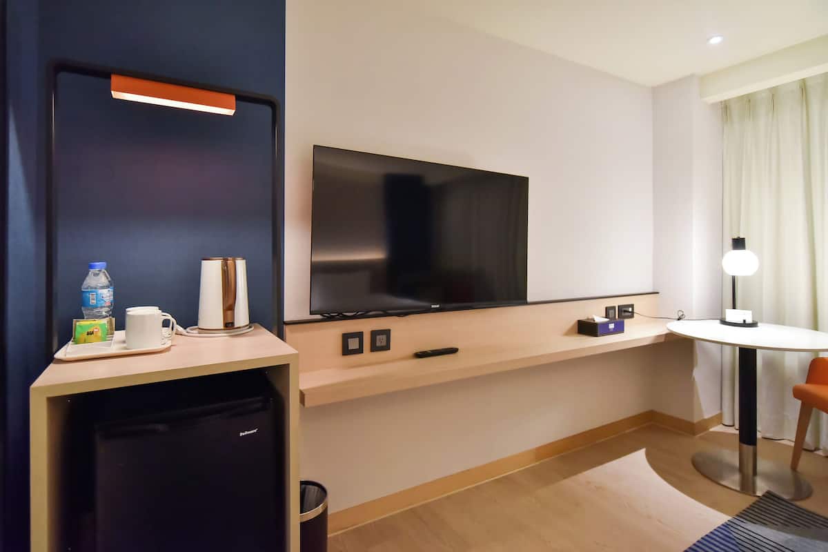 In-room safe, iron/ironing board, free WiFi