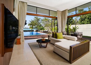 Villa, alberca privada | Ropa de cama de alta calidad, edredón y minibar
