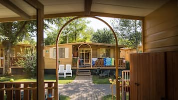 Casa mobile, 2 camere da letto (Botticelli) | 2 camere, tende oscuranti, ferro/asse da stiro