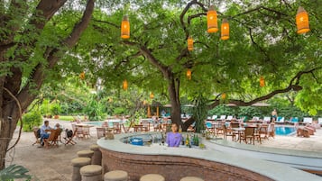 Poolside bar