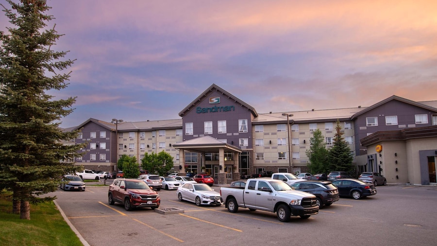 Sandman Hotel & Suites Calgary South