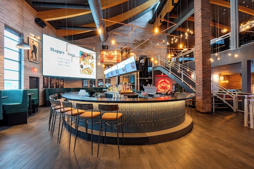 Sandman Hotel & Suites Calgary South