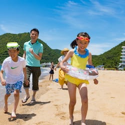 Na praia