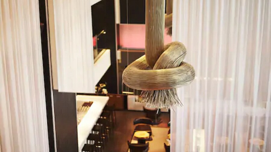 Le Germain Hotel Maple Leaf Square