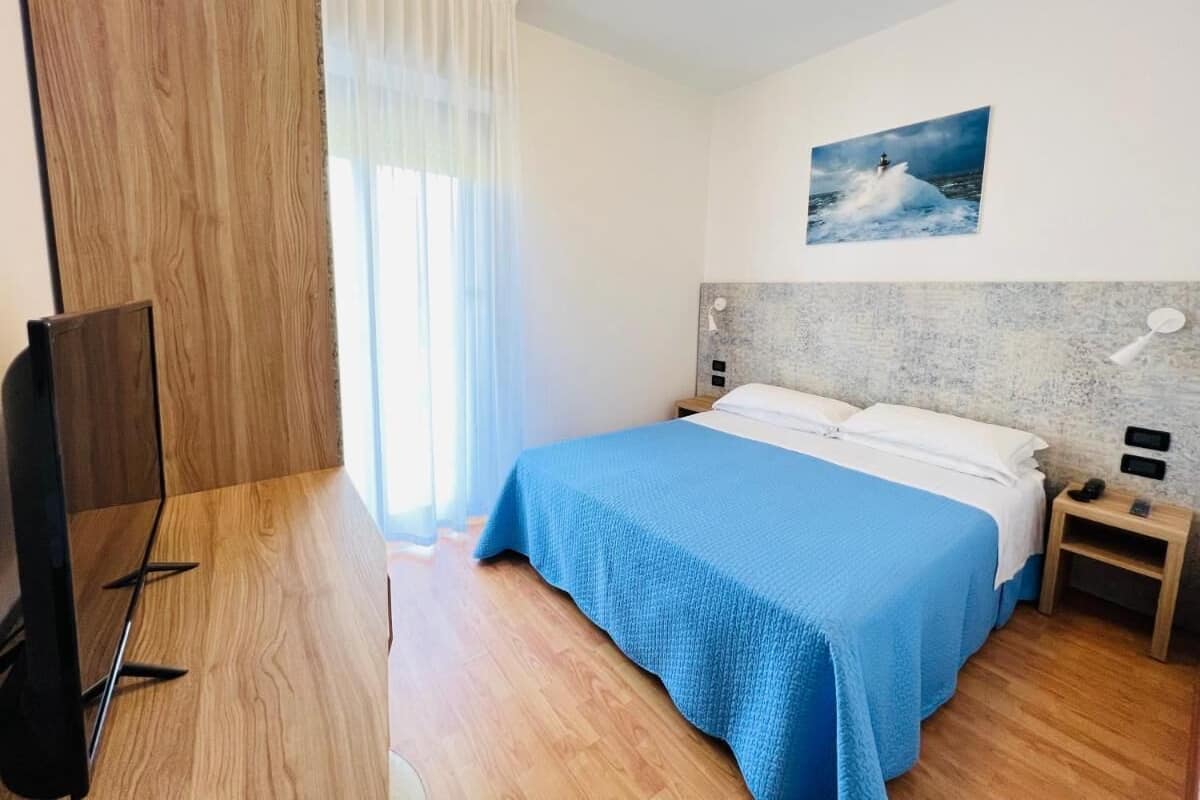 In-room safe, desk, laptop workspace, free cots/infant beds