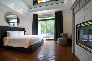 Individually furnished, blackout curtains, iron/ironing board, free WiFi - Hotel Le Rivage (Rosemere)