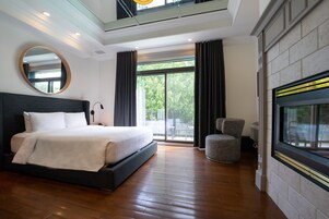 Cortinas blackout, tabla de planchar con plancha y wifi gratis