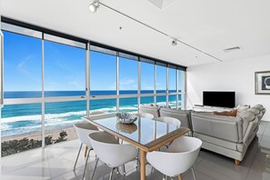 Televisión de pantalla plana 42 cm con canales de televisión por cable