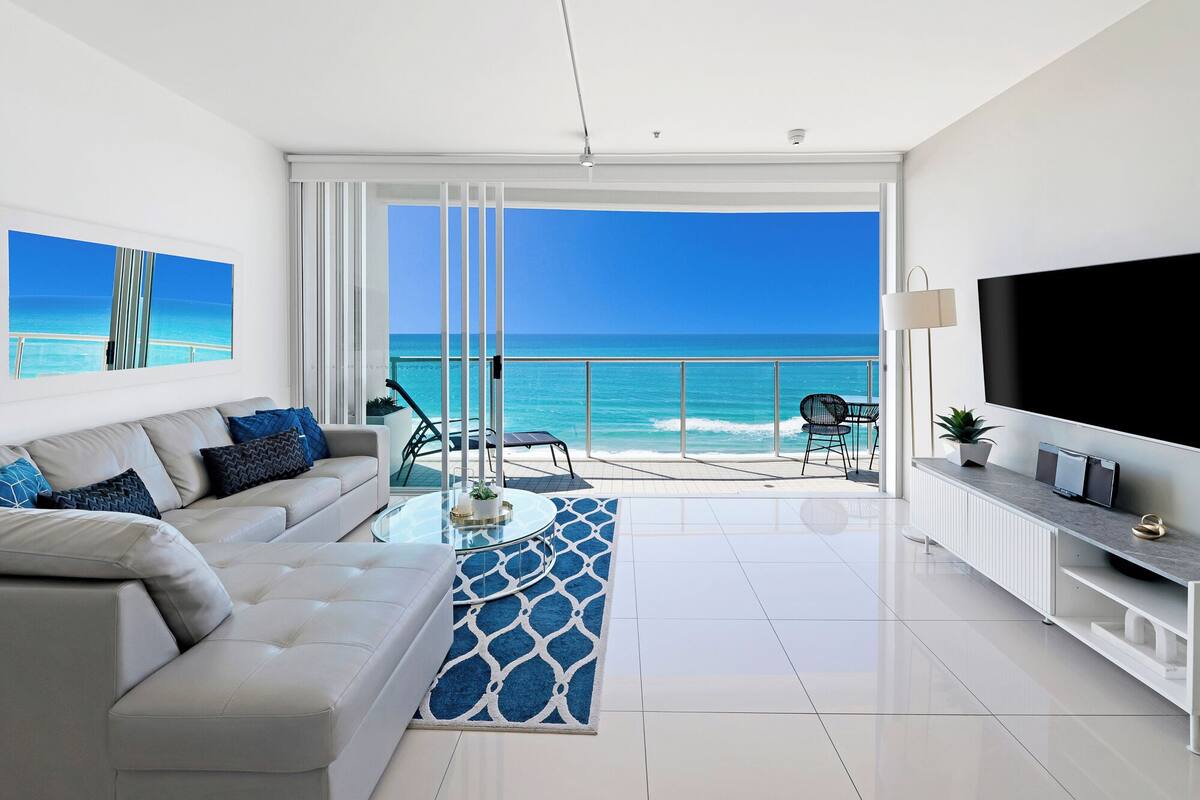 One Bedroom Ocean View Apartment | Living area | 42-cm flat-screen TV with cable channels, TV, DVD player