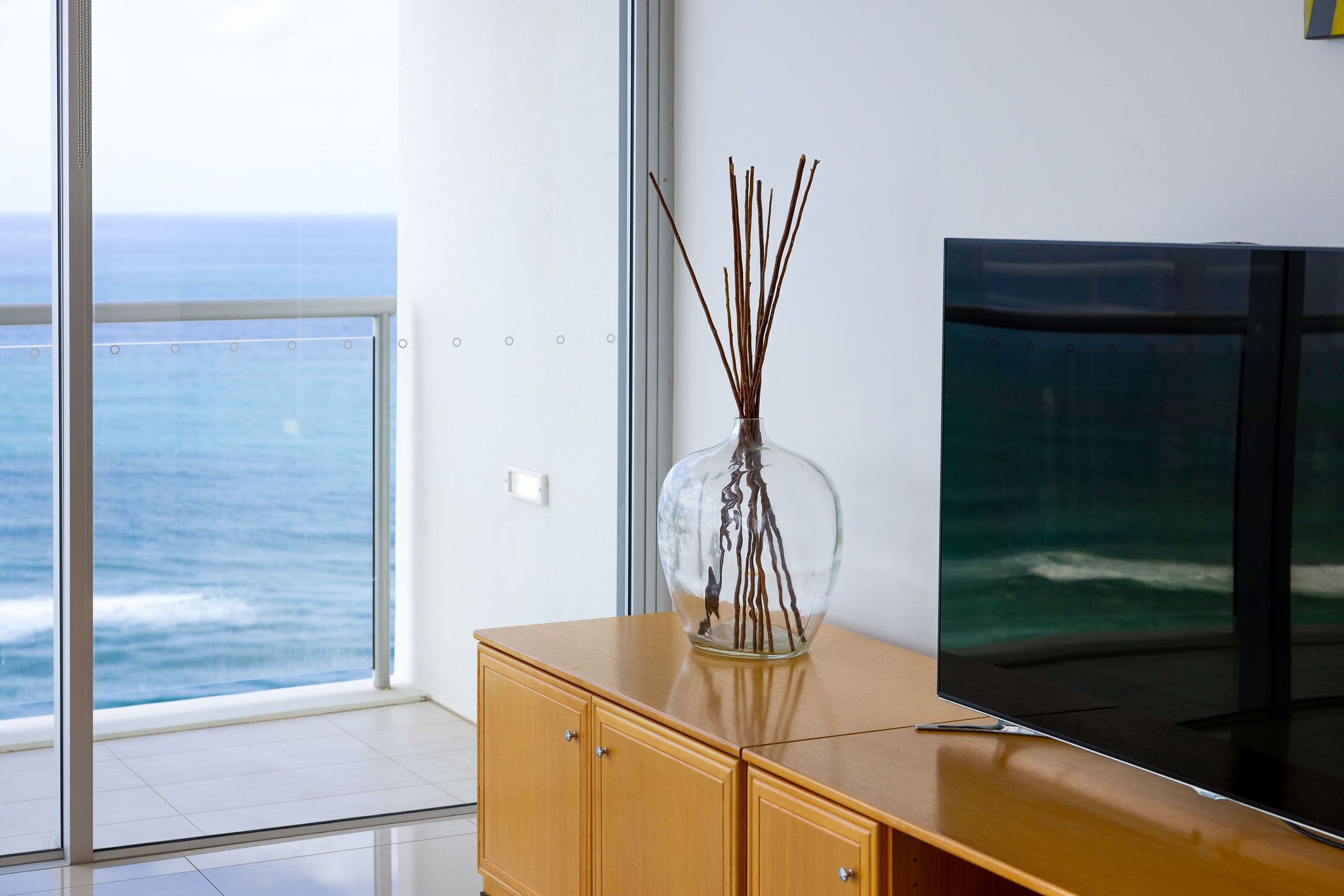 three bedroom suite with sea view | 3 bedrooms, individually decorated, individually furnished