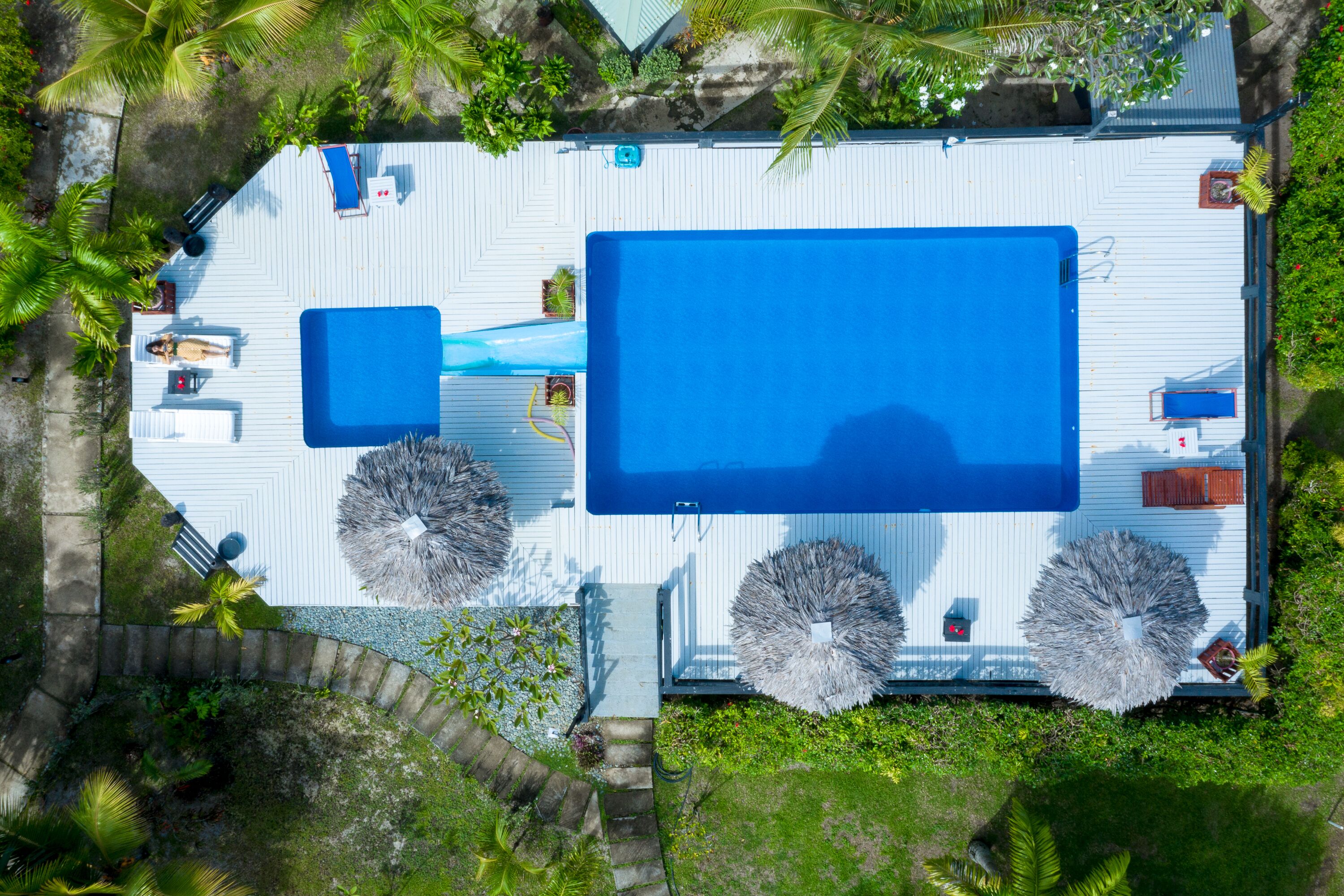 outdoor pool, pool loungers