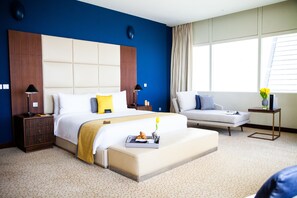 Royal Suite, 2 Bedrooms | Premium bedding, down comforters, Select Comfort beds, minibar