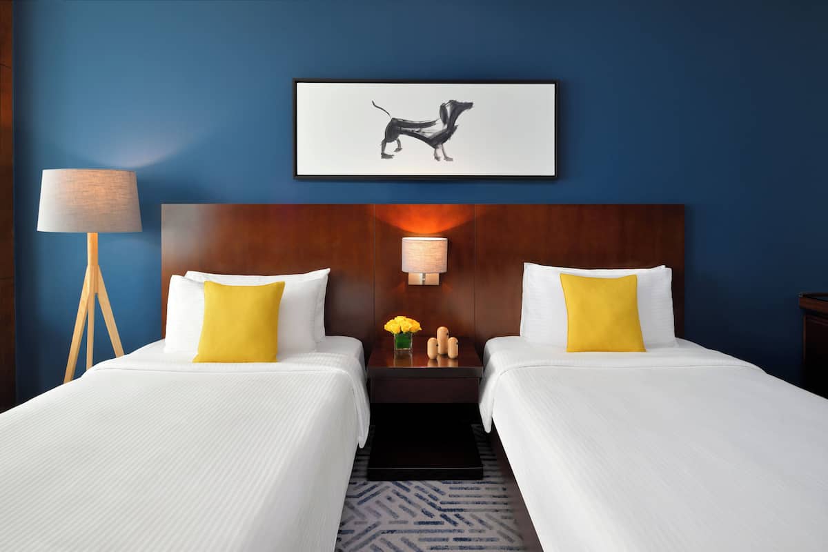 Club Room, 2 Twin Beds, City View | Premium bedding, down comforters, Select Comfort beds, minibar