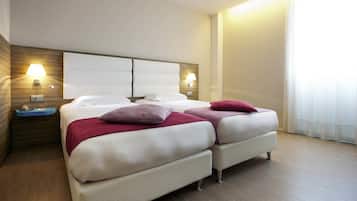 Standard Twin Room, 2 Twin Beds | In-room safe, desk, laptop workspace, soundproofing