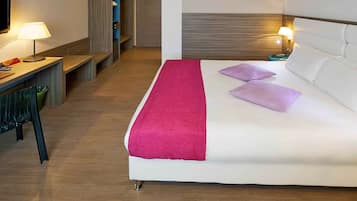 In-room safe, desk, laptop workspace, soundproofing