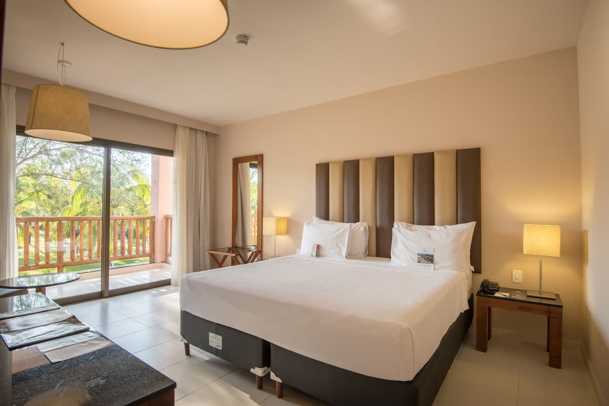 1 bedroom, free minibar, in-room safe, desk