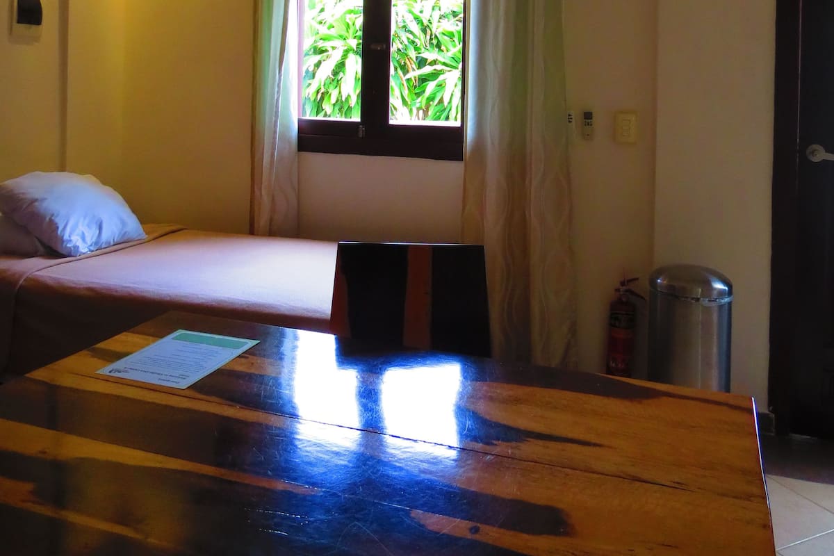 Premium Triple Room | In-room safe, desk, free WiFi