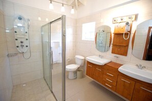 Suite, 3 Bedrooms | Bathroom | Shower, free toiletries, towels - Simpson Bay Suites (Simpson Bay)