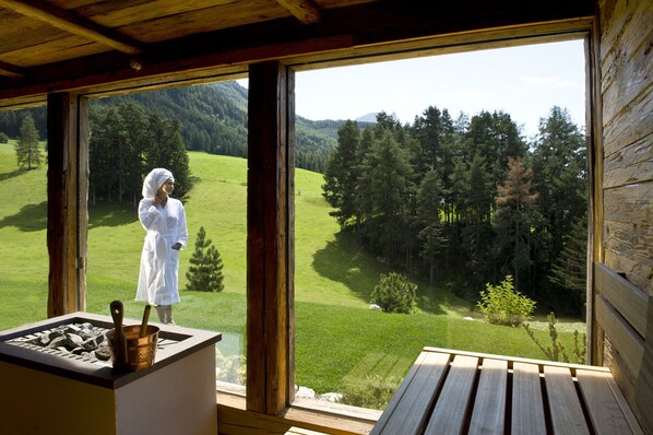 Sauna, steam room, Turkish bath, body treatments, hot stone massages - Chalet Tianes (Castelrotto)