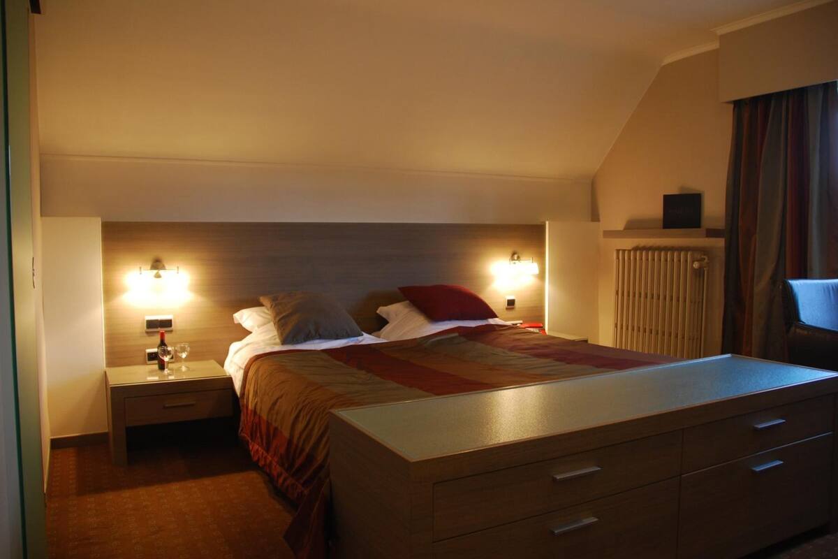 down duvets, minibar, in-room safe, individually decorated