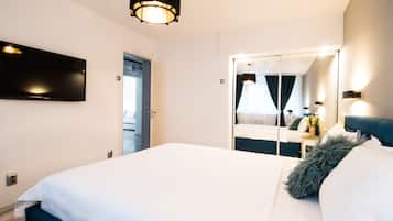 Superior Apartment, 1 Bedroom, Kitchen | 1 bedroom, individually decorated, individually furnished