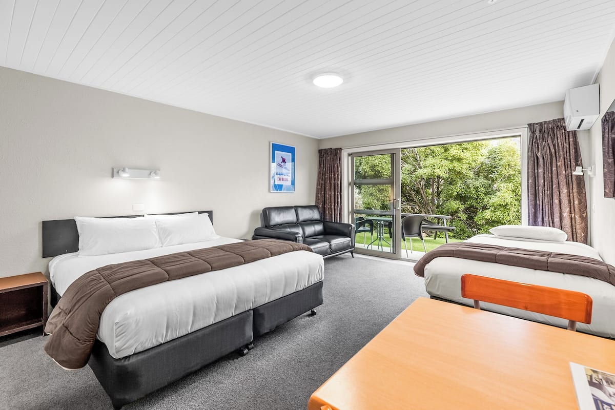 Superior Studio | In-room dining