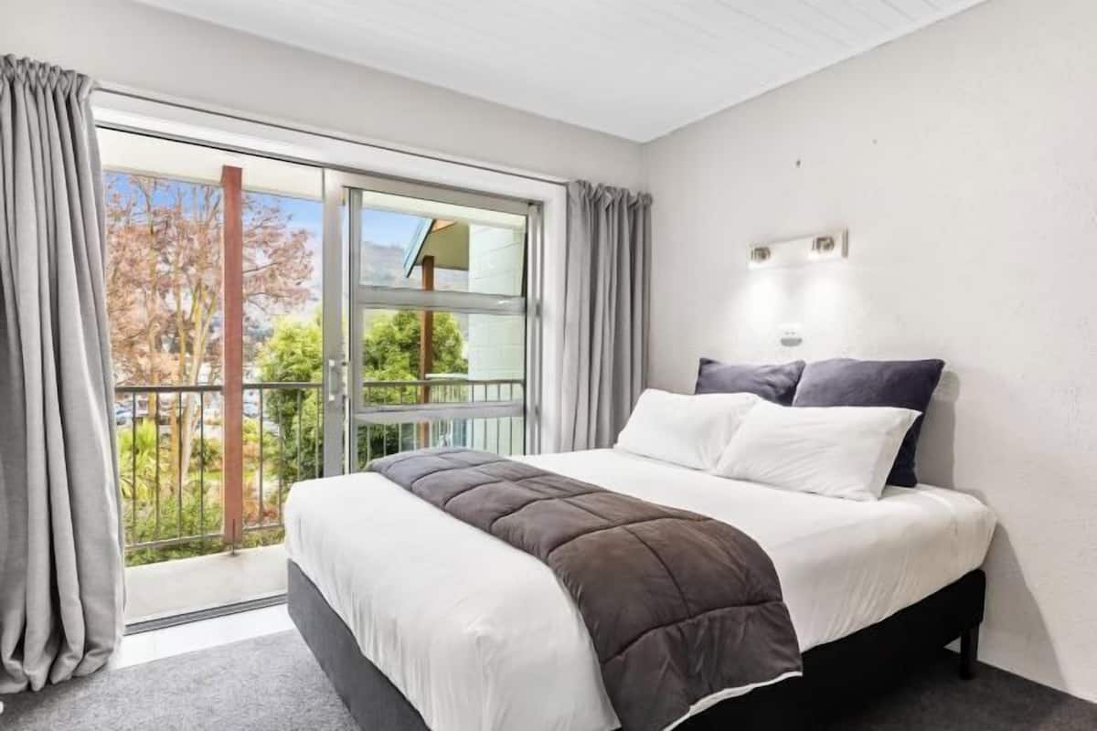 1 slaapkamer, pillowtop-bedden, verduisterende gordijnen