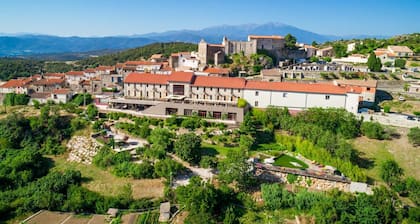 Domaine Riberach â HĂŽtel 4* - Restaurant gastronomique - Spa - Piscine - Vignoble
