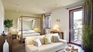 Junior Suite | Living area