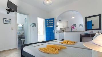 Leilighet, 1 soverom | Senger med Select Comfort-madrass og blendingsgardiner